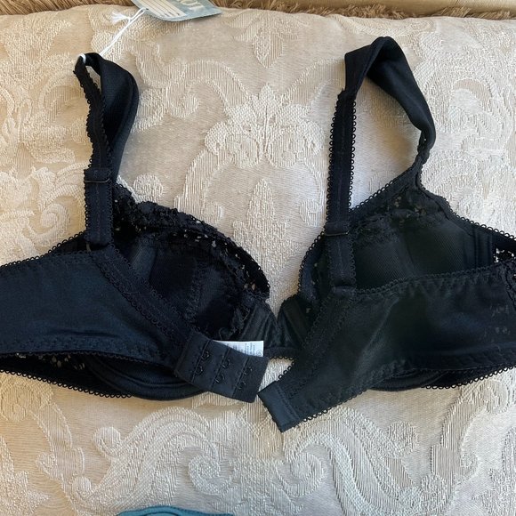 Vintage Lou Underwire lightly Padded Embroidered Lace Bra in Black 36B - Picture 11 of 14